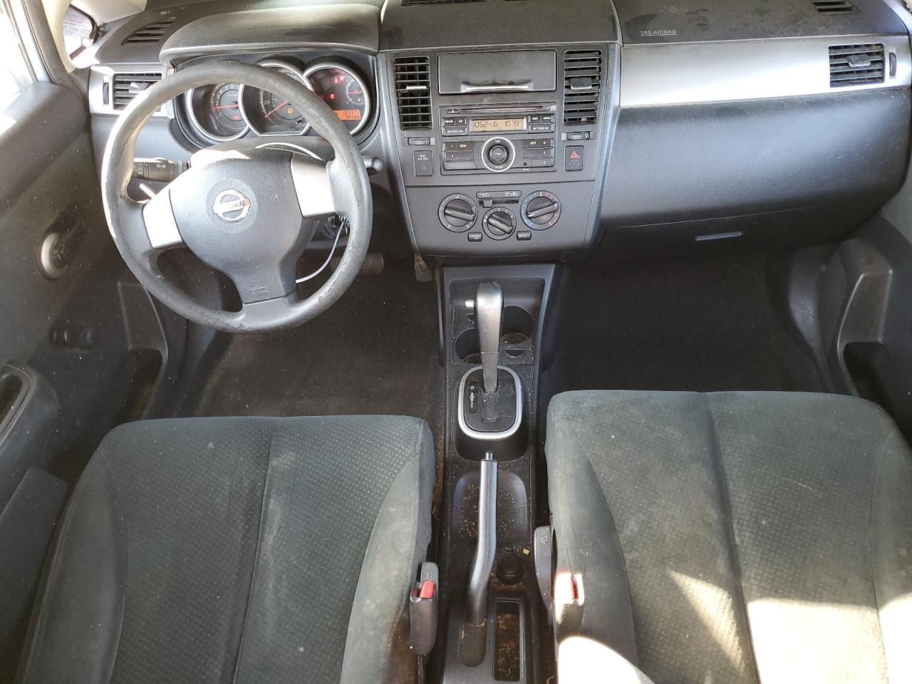 2011 NISSAN VERSA