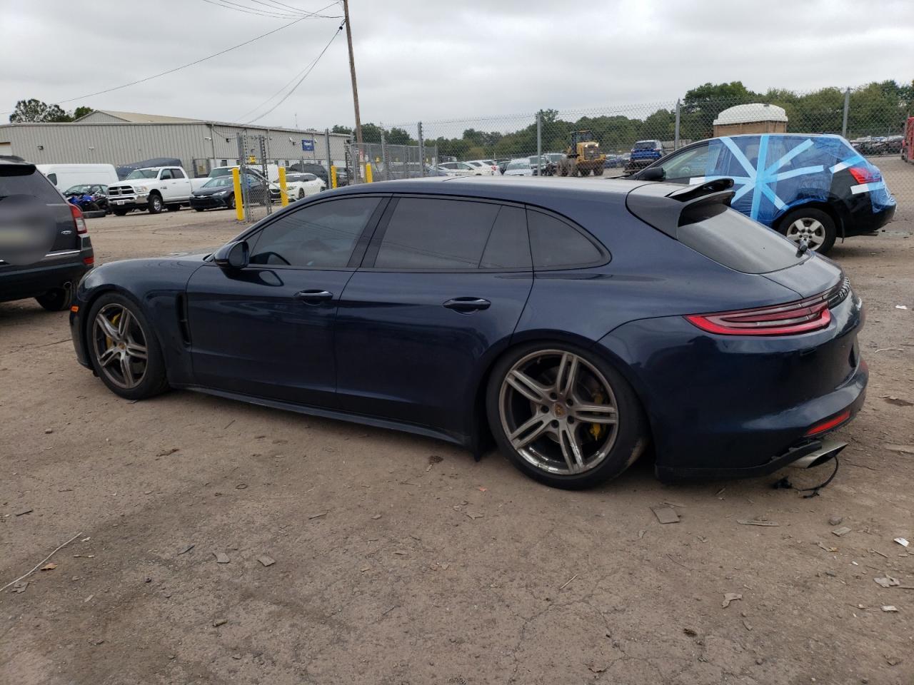 2018 PORSCHE Panamera