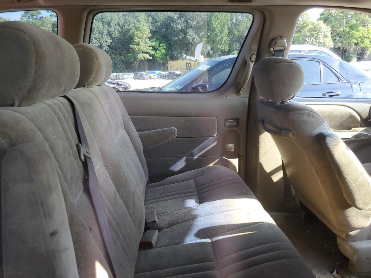 2003 TOYOTA SIENNA