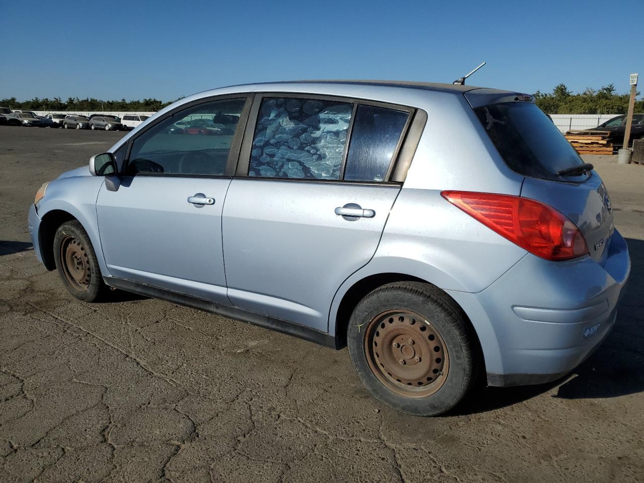 2011 NISSAN VERSA