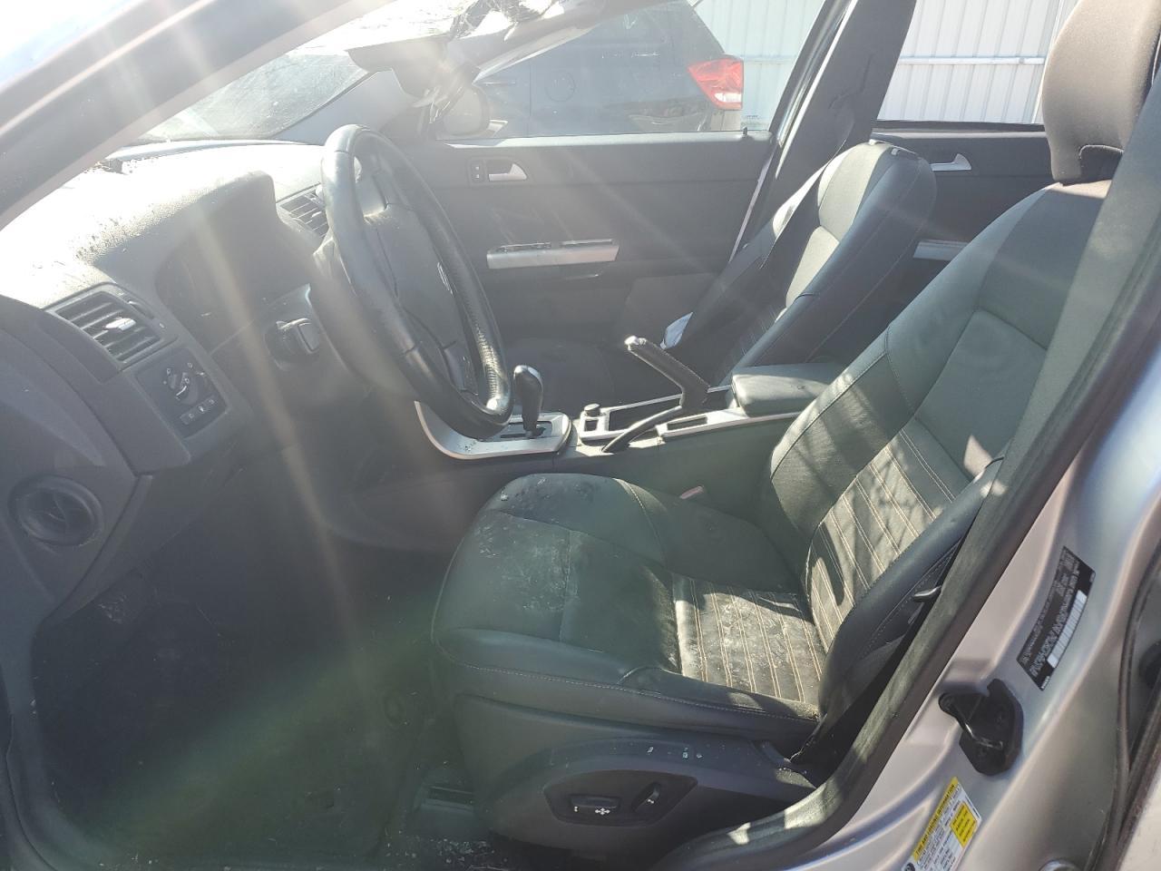 2010 VOLVO V50
