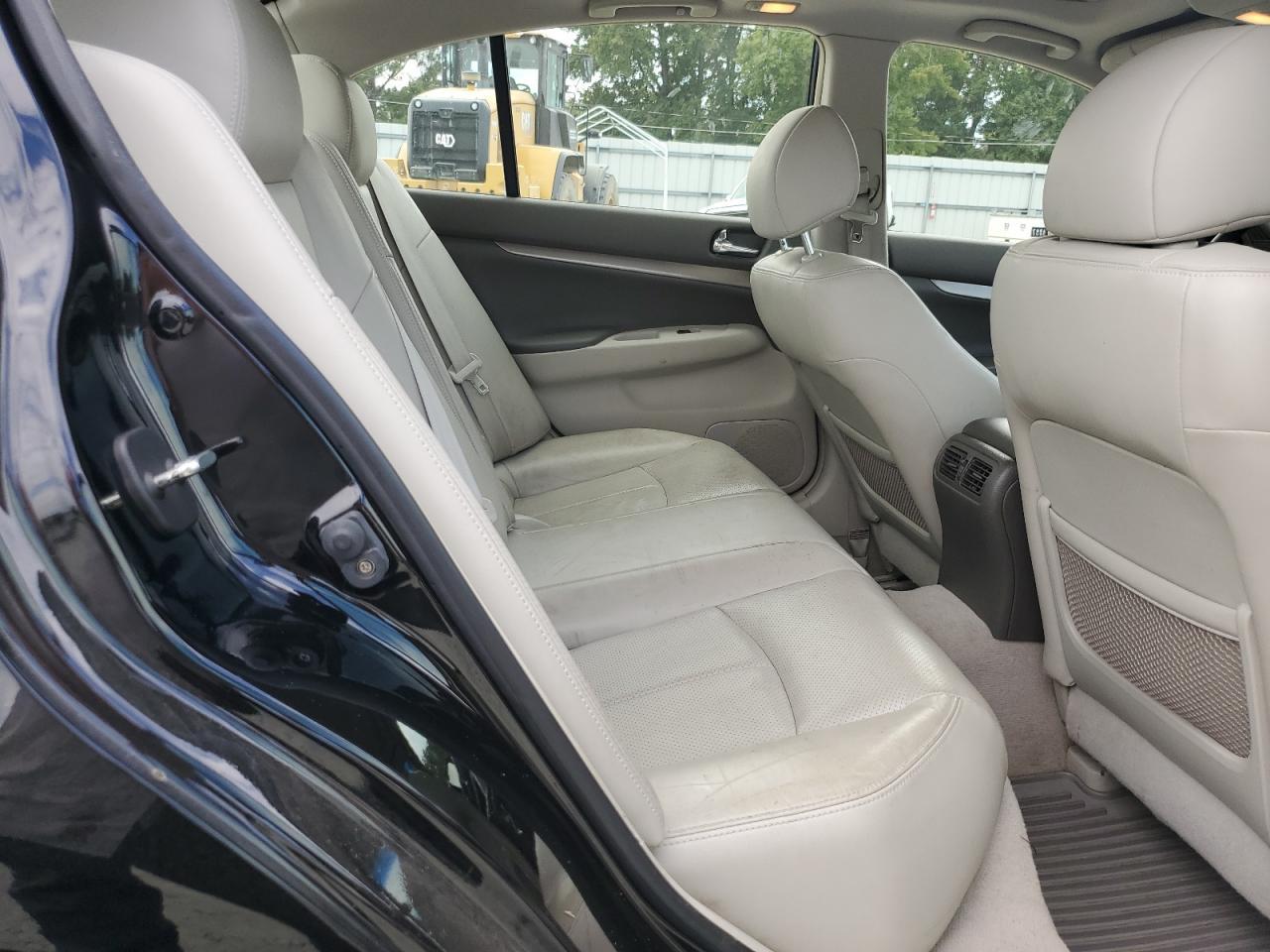 2012 INFINITI G37