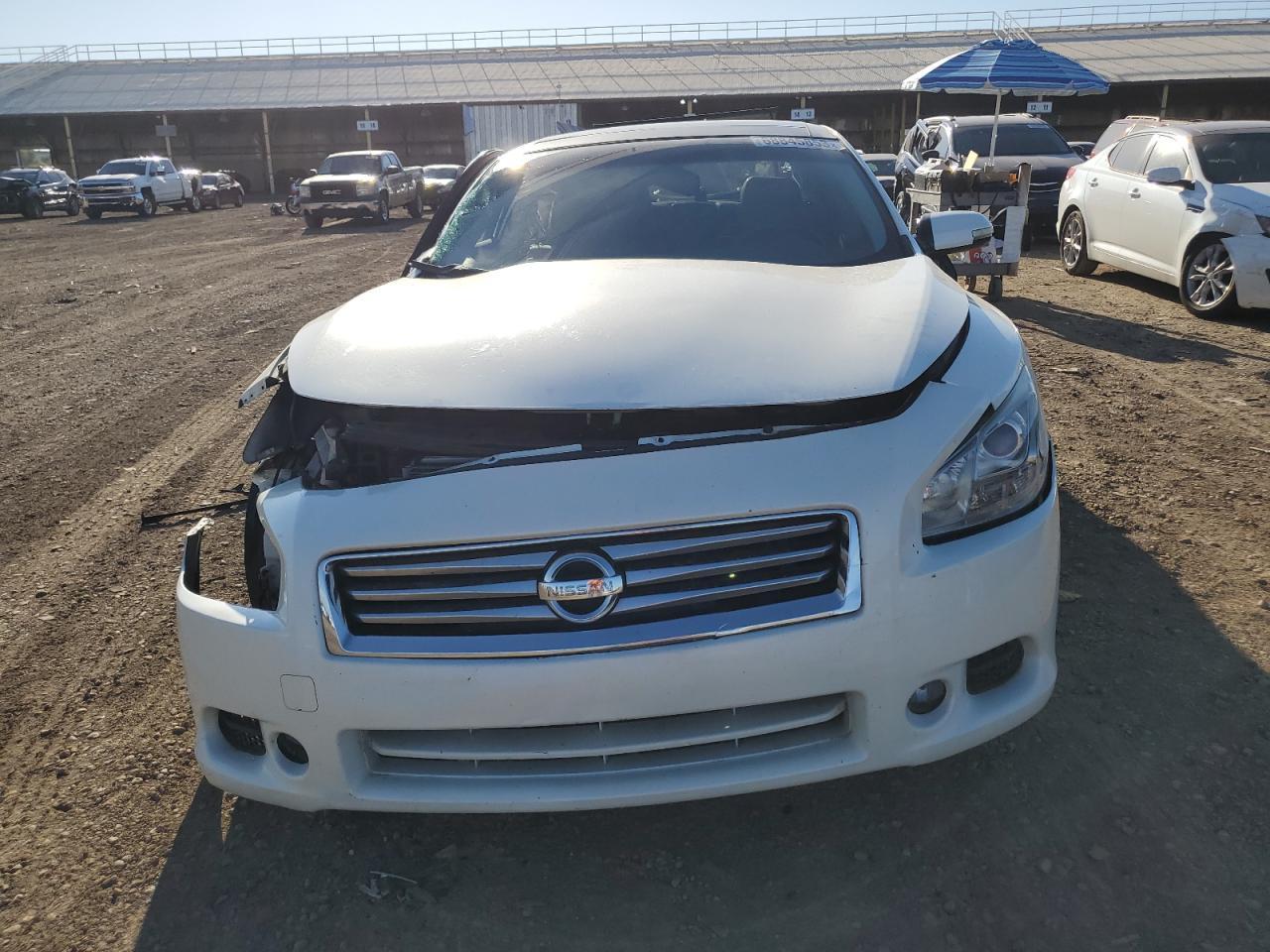 2014 NISSAN Maxima