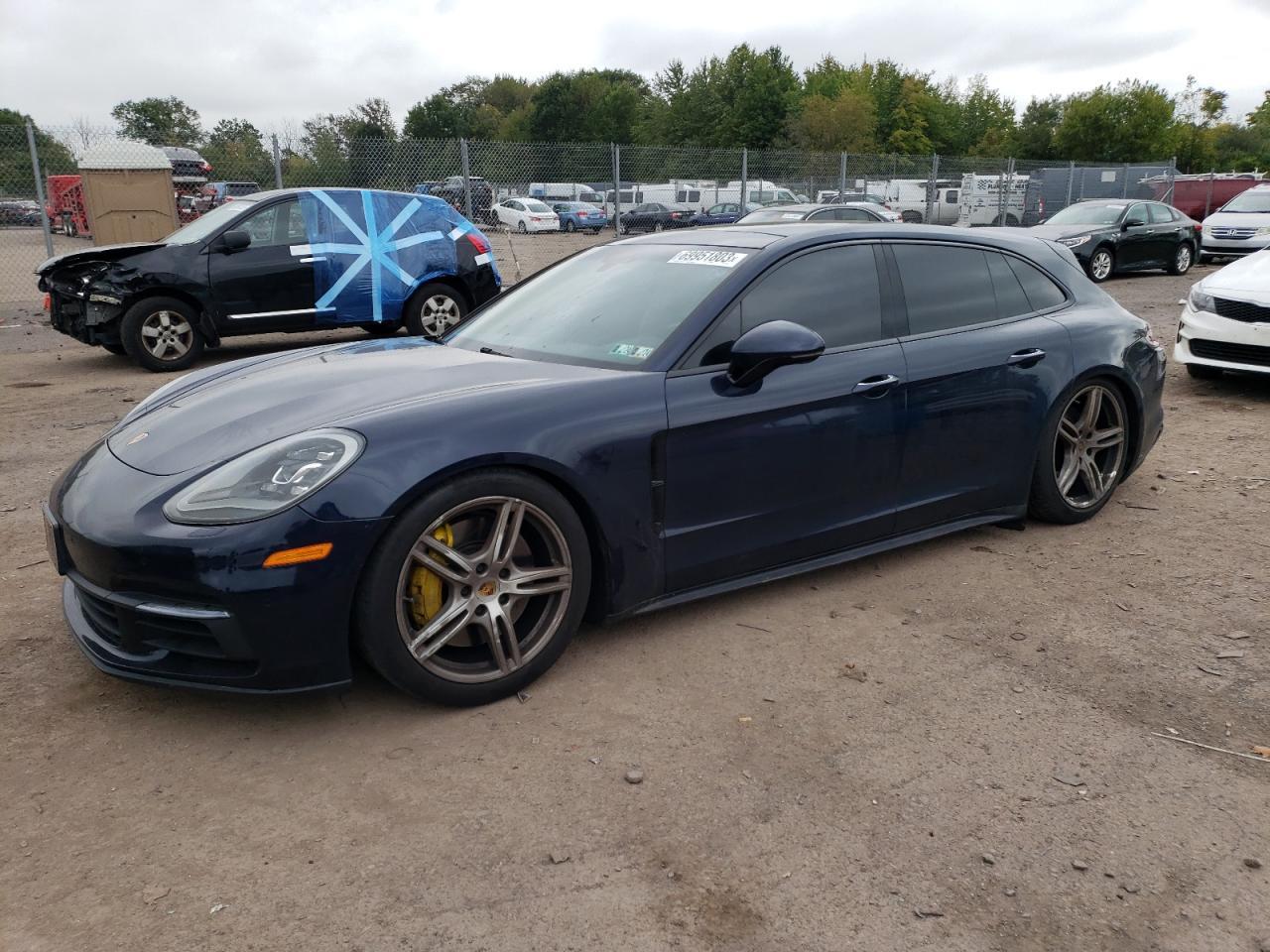 2018 PORSCHE Panamera