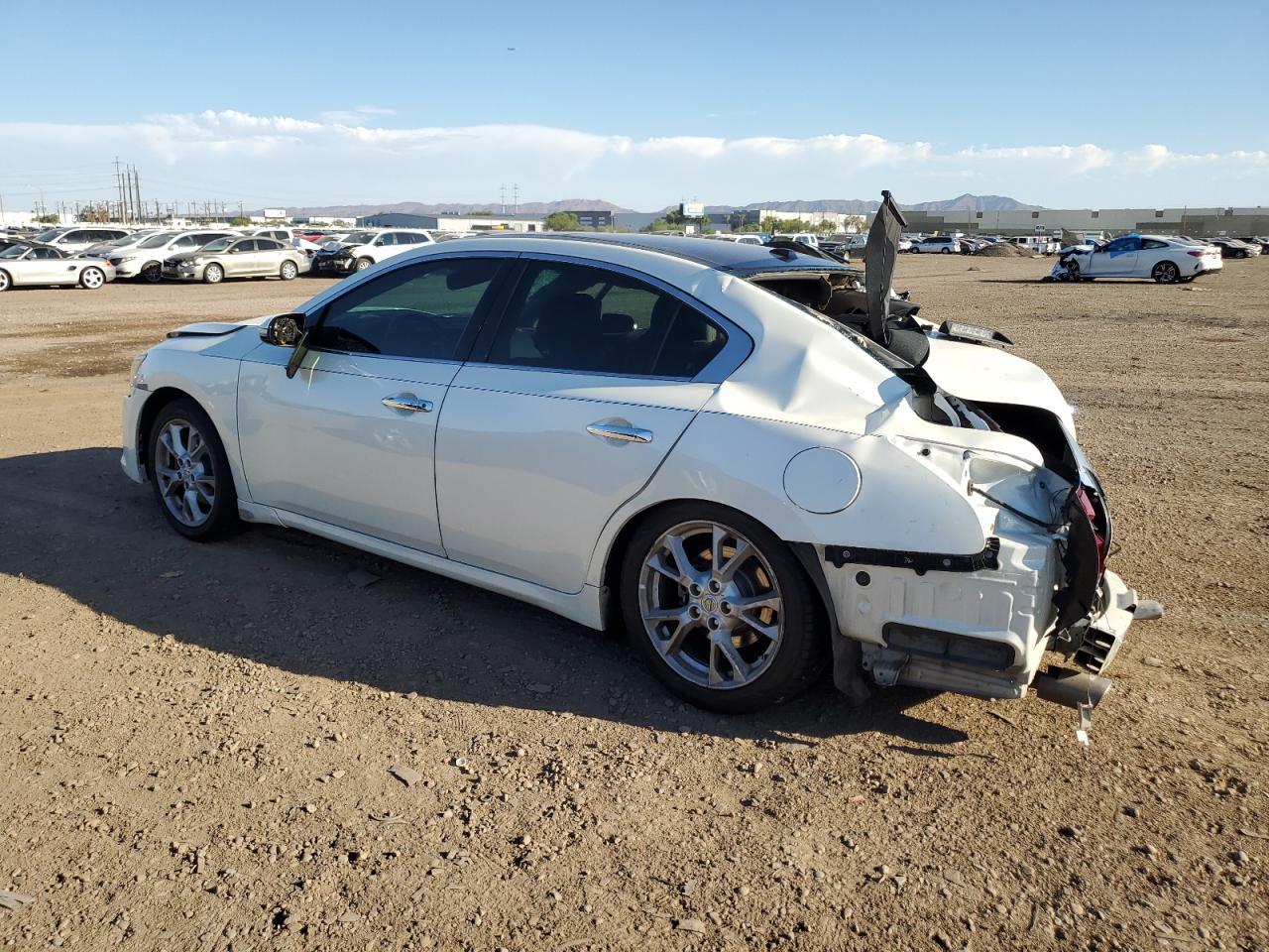 2014 NISSAN Maxima
