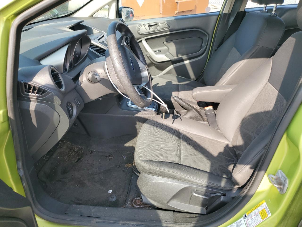 2013 FORD Fiesta