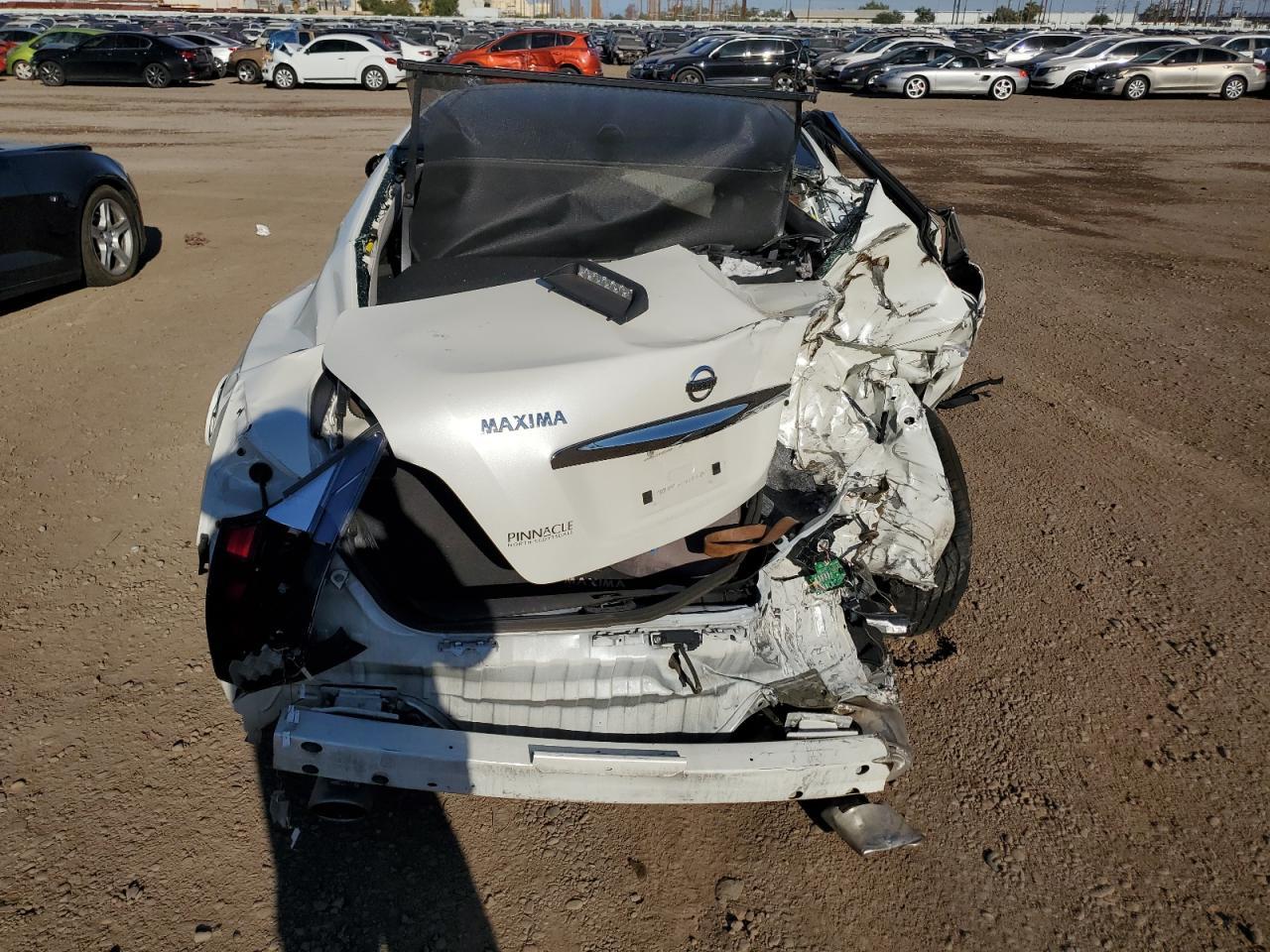 2014 NISSAN Maxima