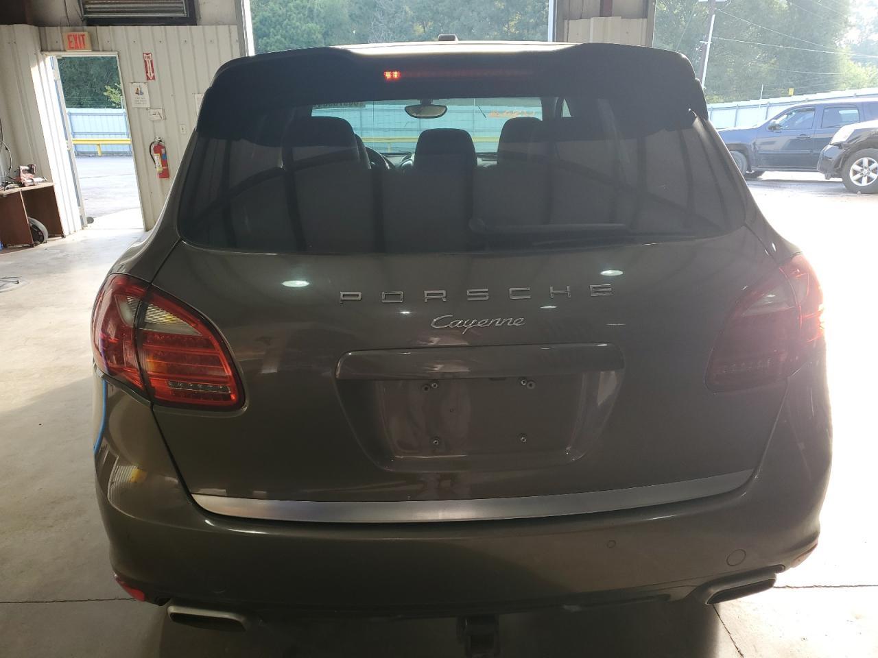 2013 PORSCHE CAYENNE