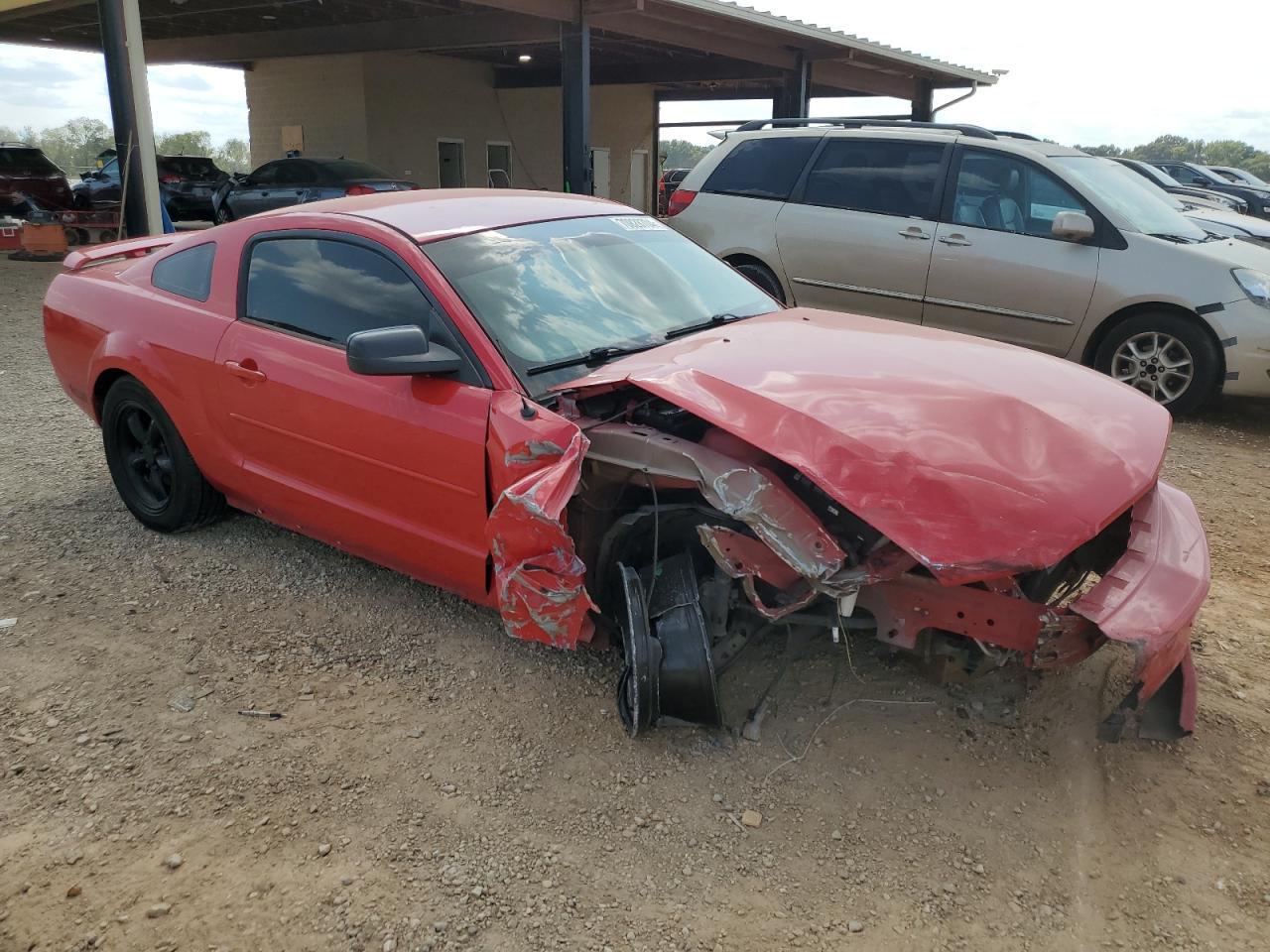 2005 FORD MUSTANG