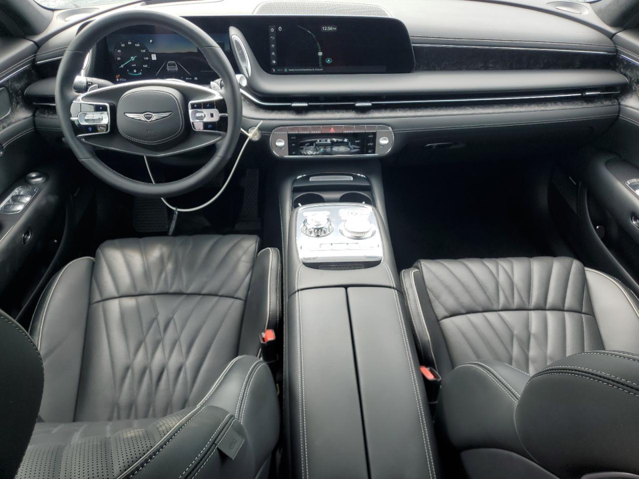 2023 GENESIS G90