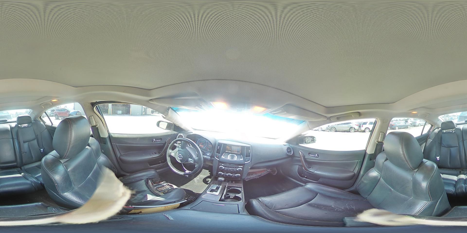 2011 NISSAN Maxima