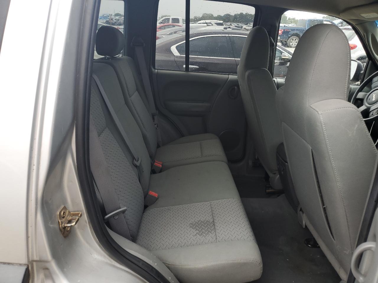 2005 JEEP Liberty
