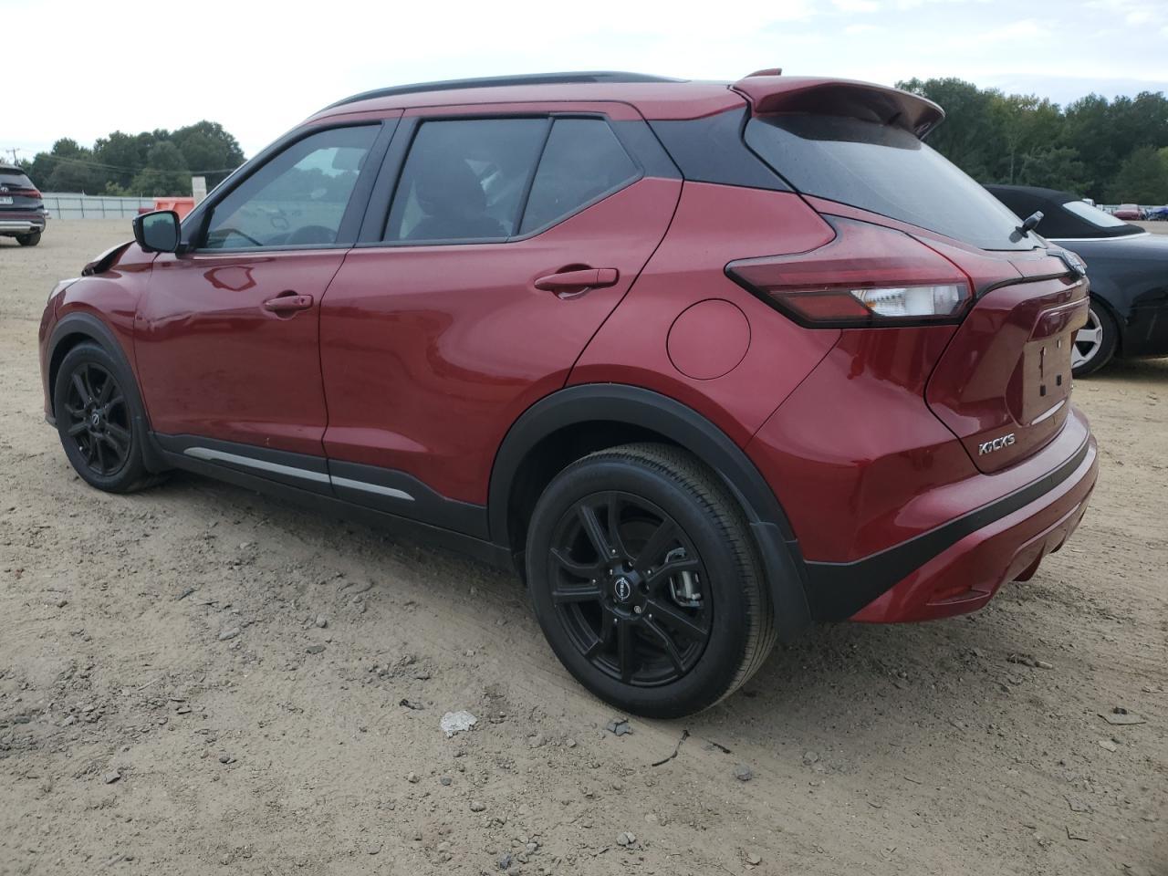 2024 NISSAN KICKS