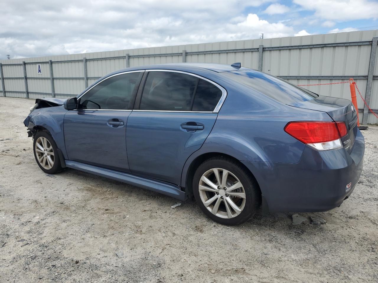 2014 SUBARU Legacy