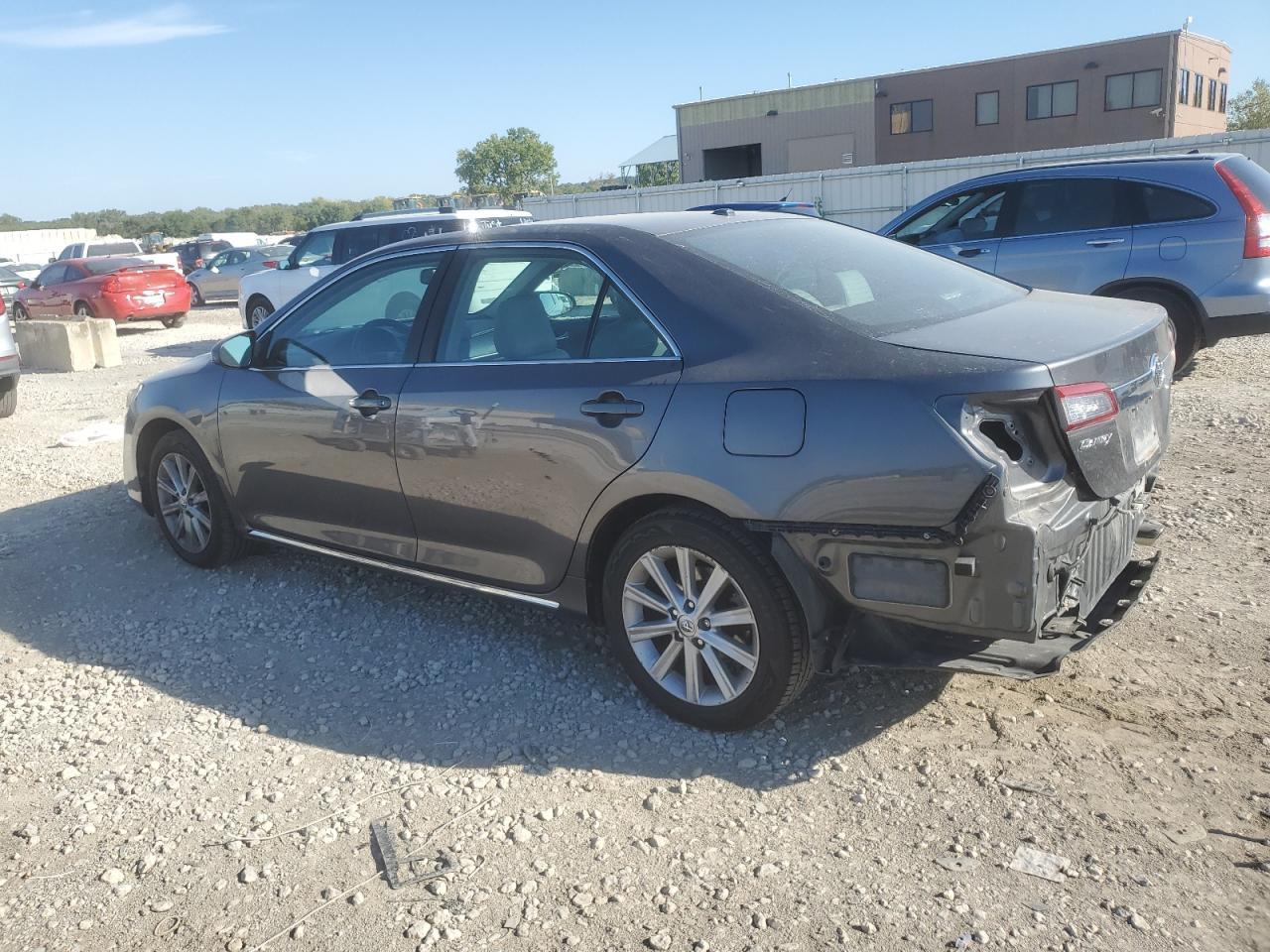 2014 TOYOTA CAMRY