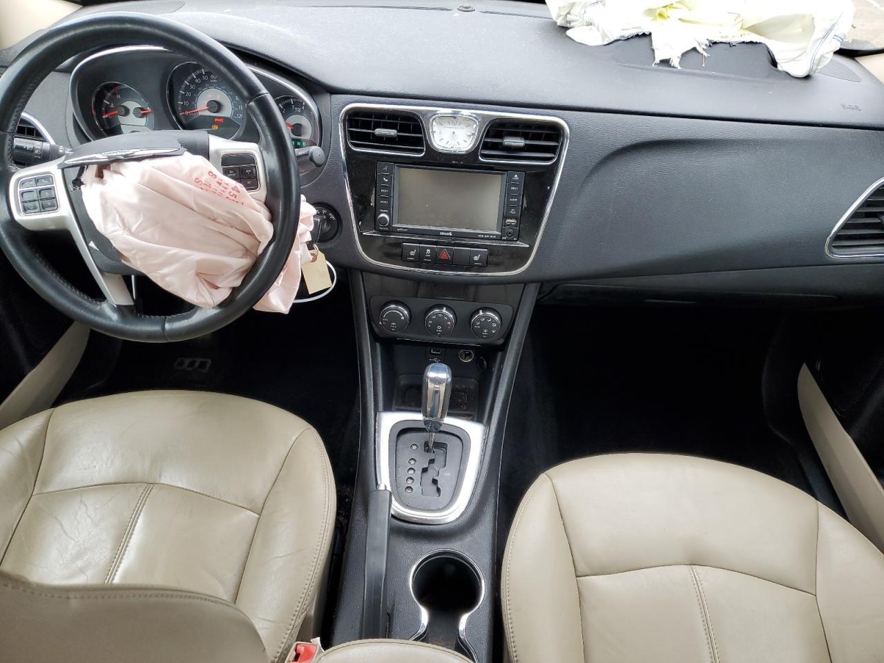 2012 CHRYSLER 200