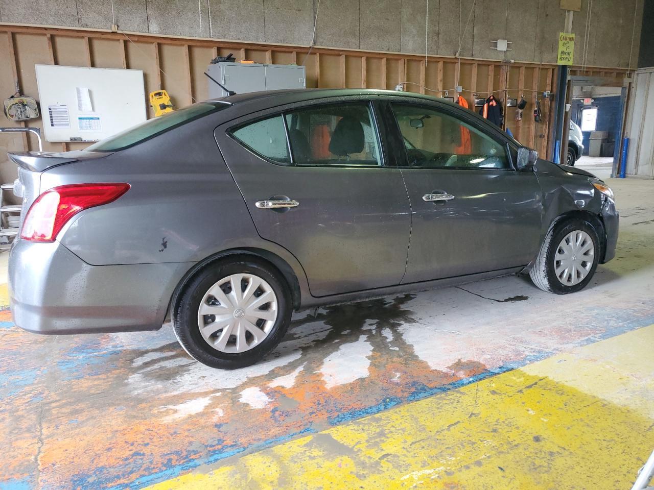 2019 NISSAN VERSA
