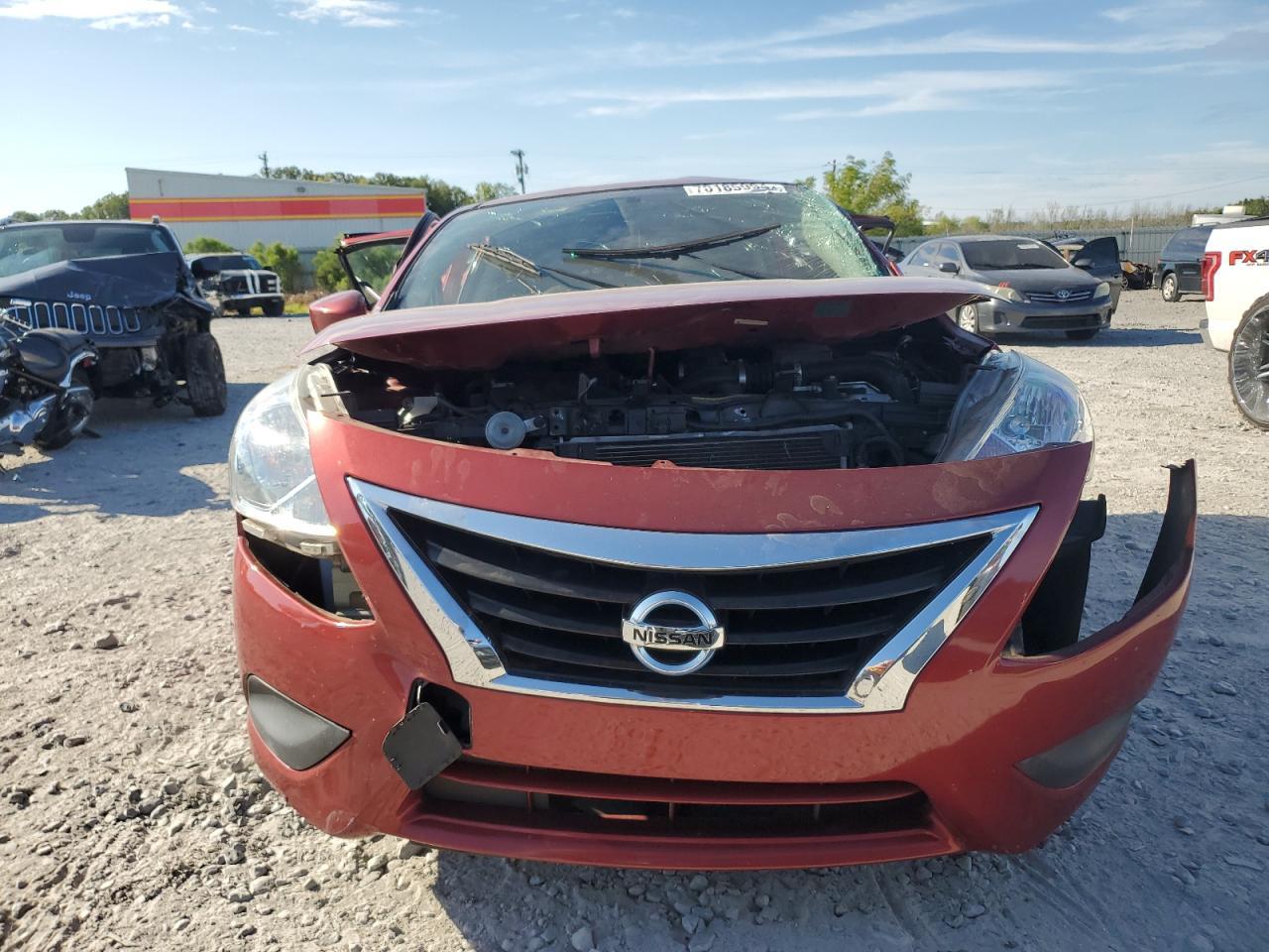 2018 NISSAN VERSA