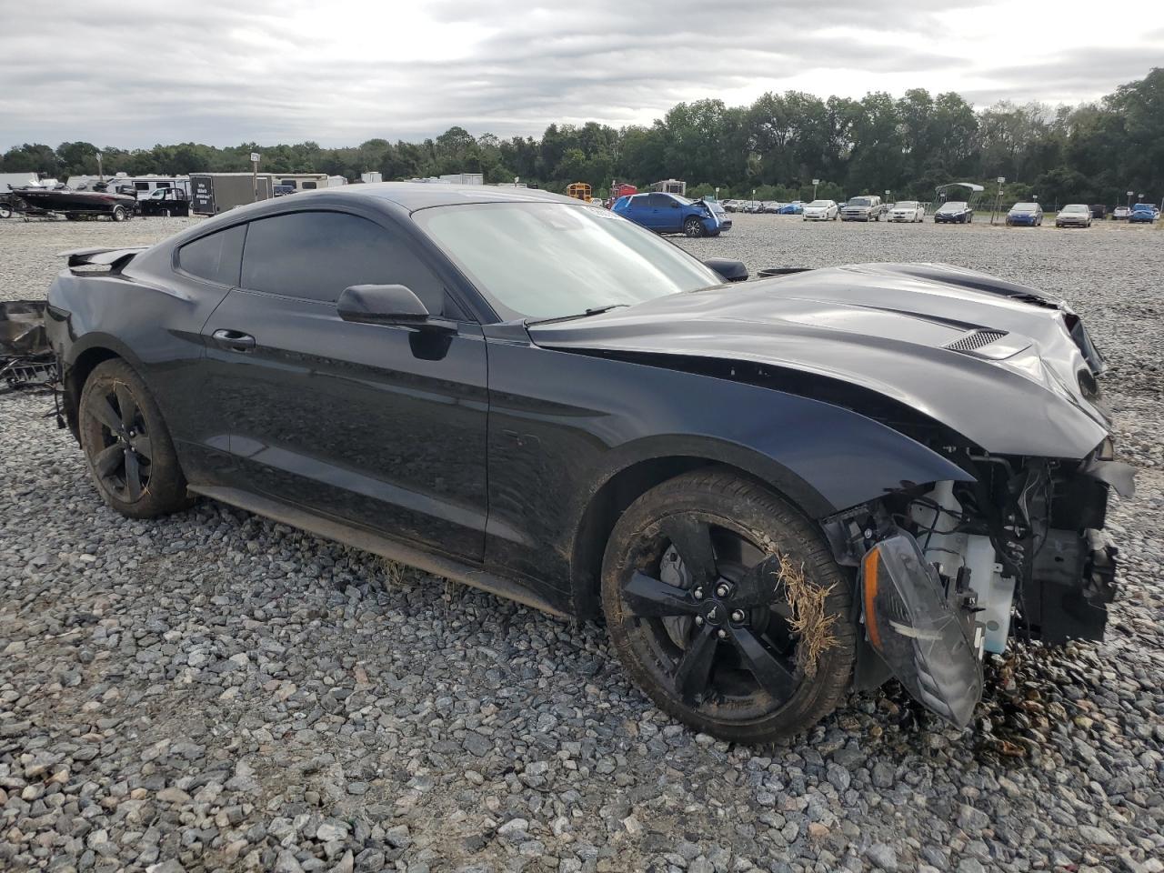 2022 FORD MUSTANG