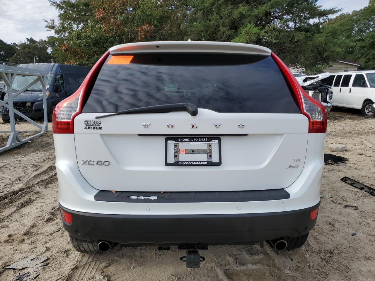 2010 VOLVO XC60