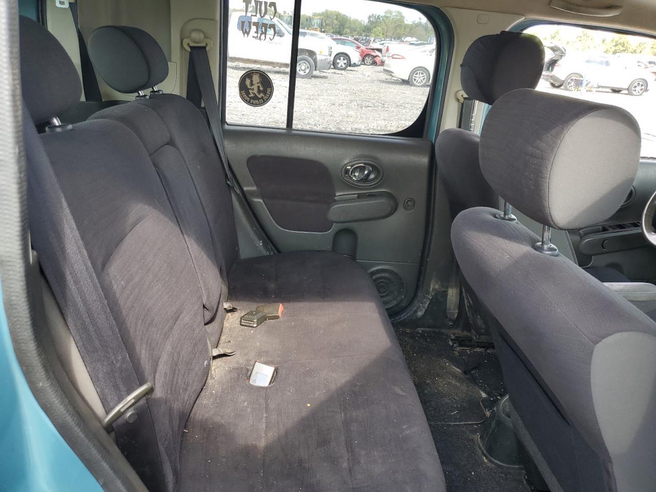 2010 NISSAN CUBE