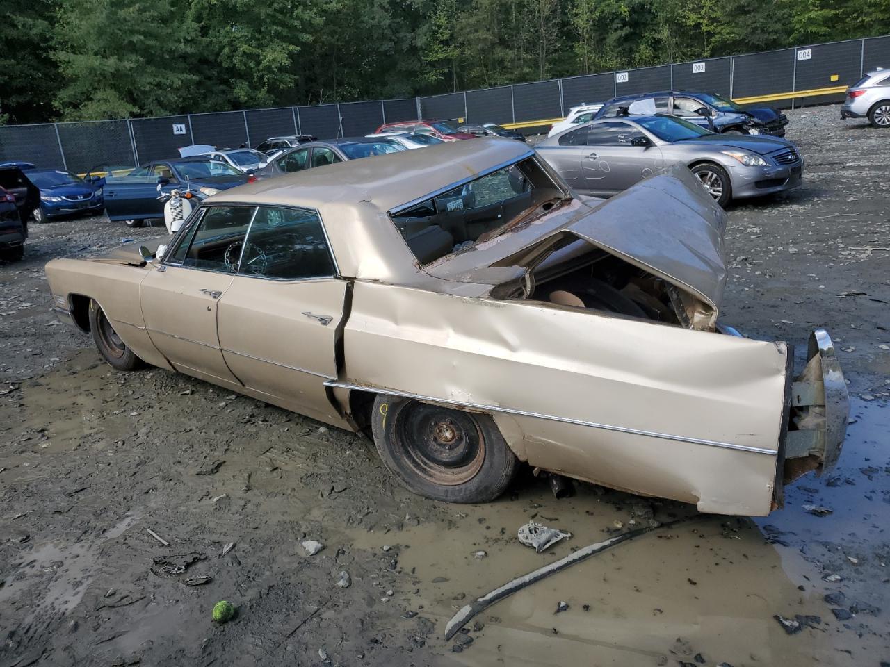 1967 CADILLAC Deville