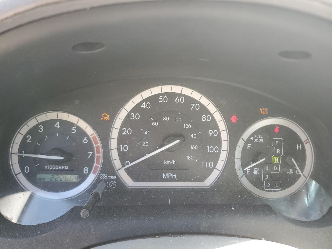2004 TOYOTA SIENNA