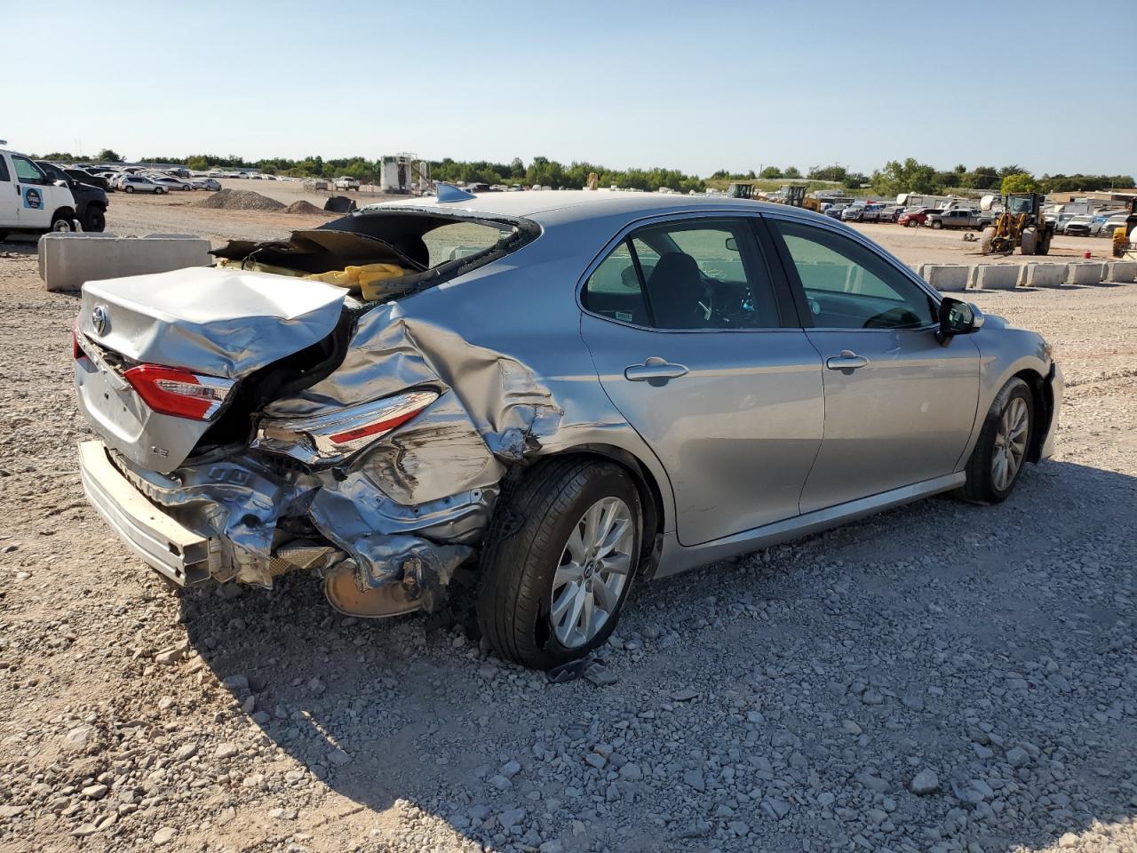 2019 TOYOTA CAMRY