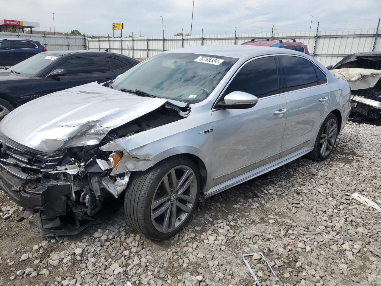 2017 VOLKSWAGEN Passat