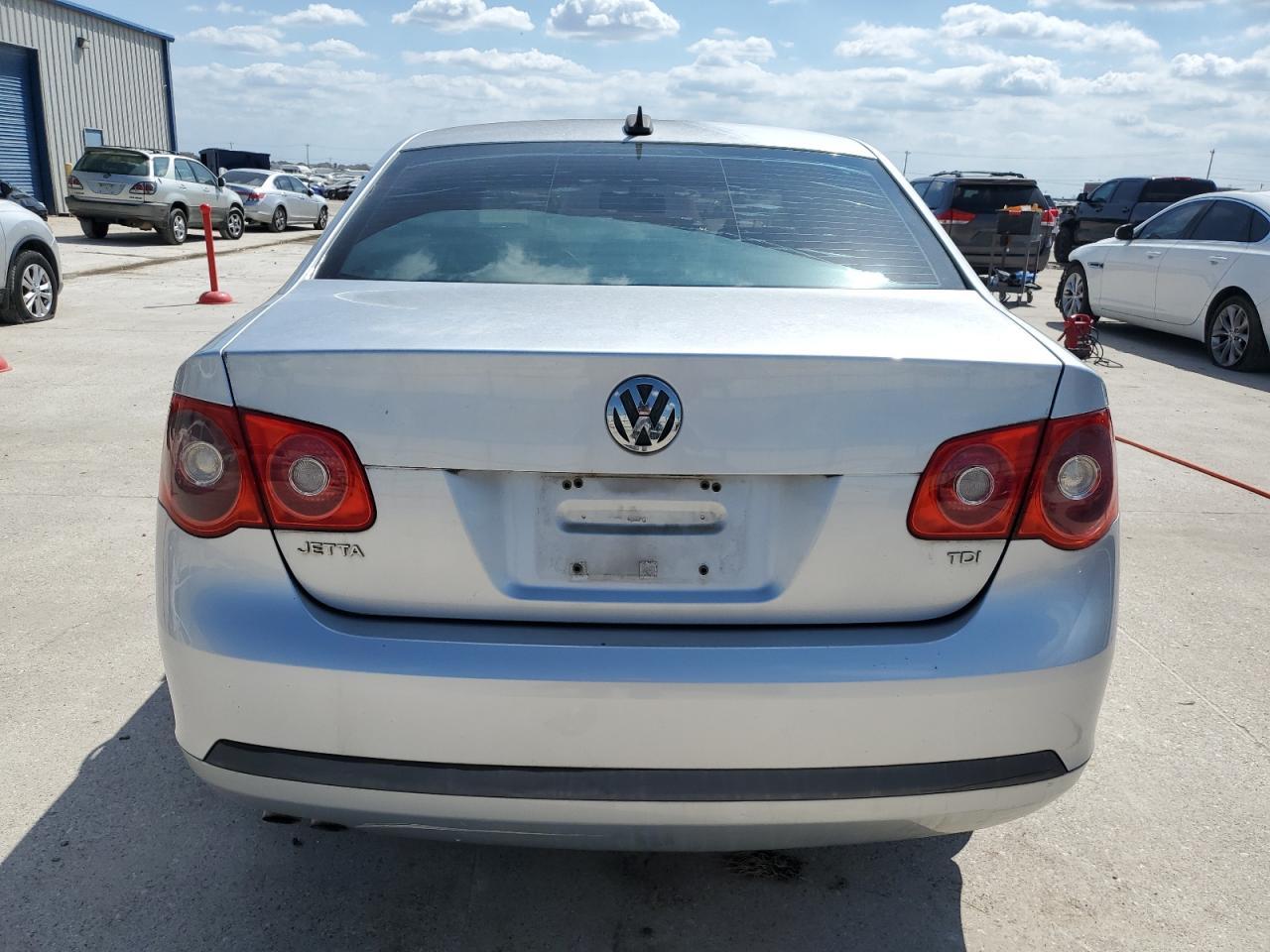 2006 VOLKSWAGEN JETTA
