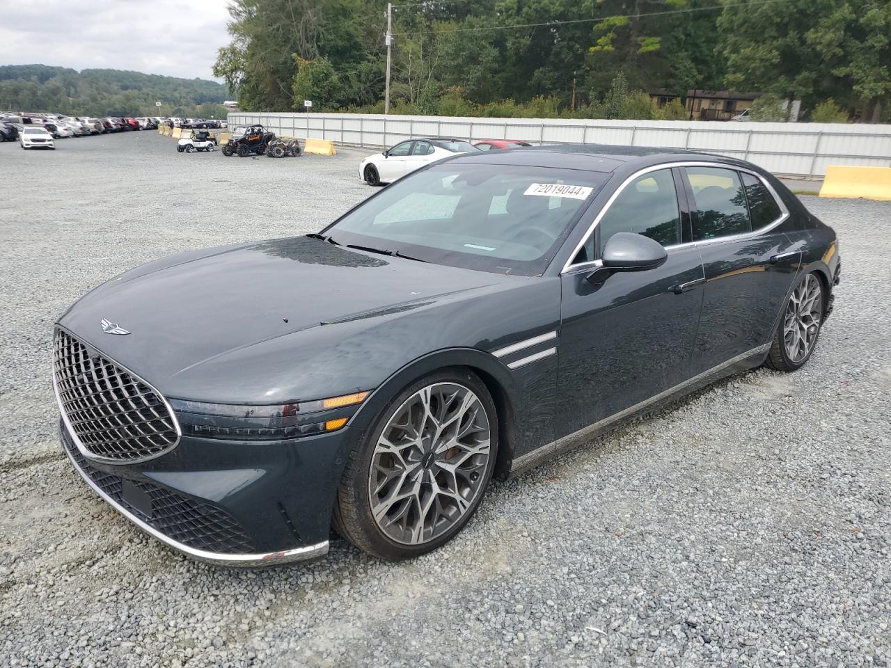 2023 GENESIS G90