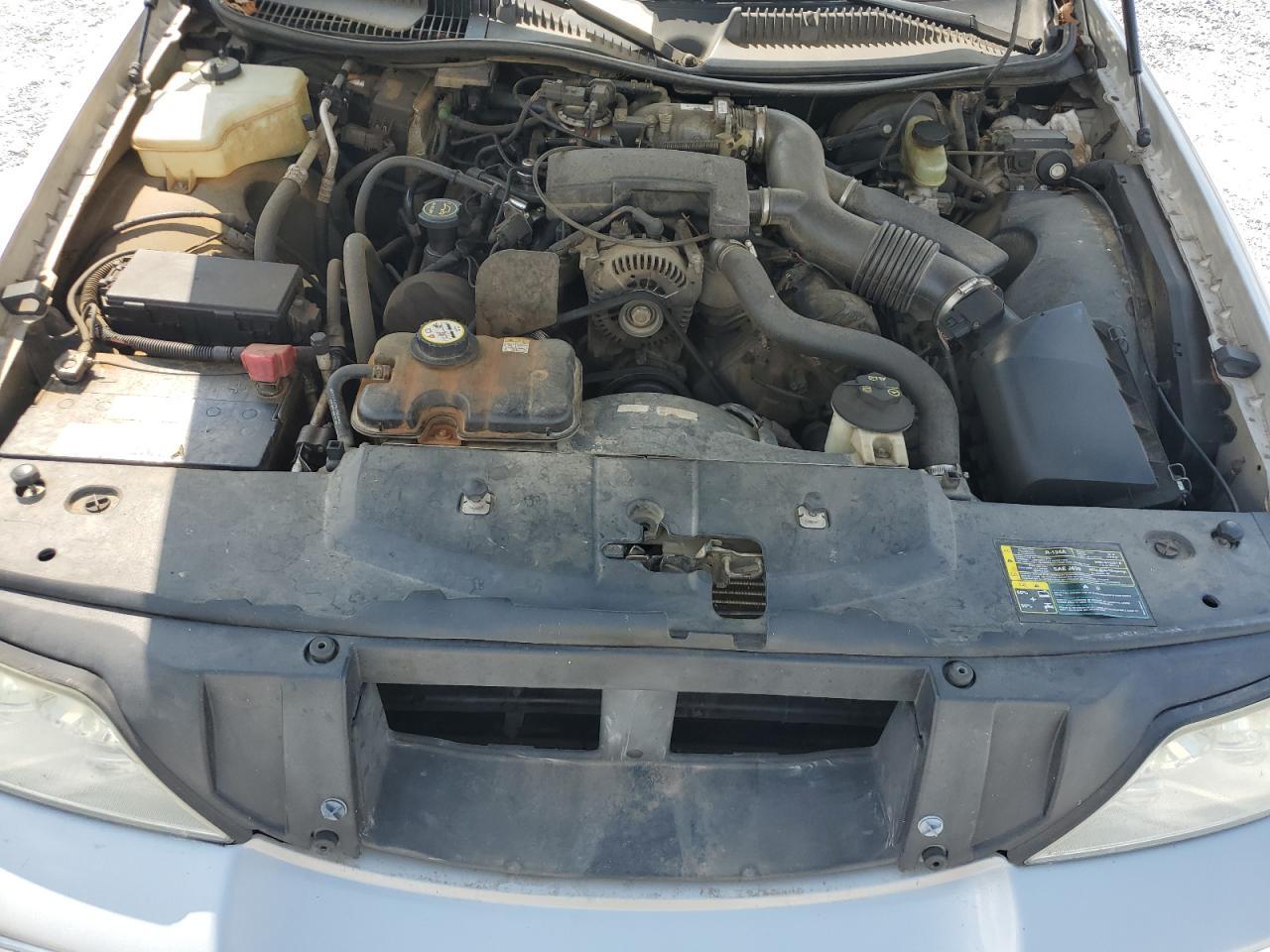 2004 LINCOLN Town Car