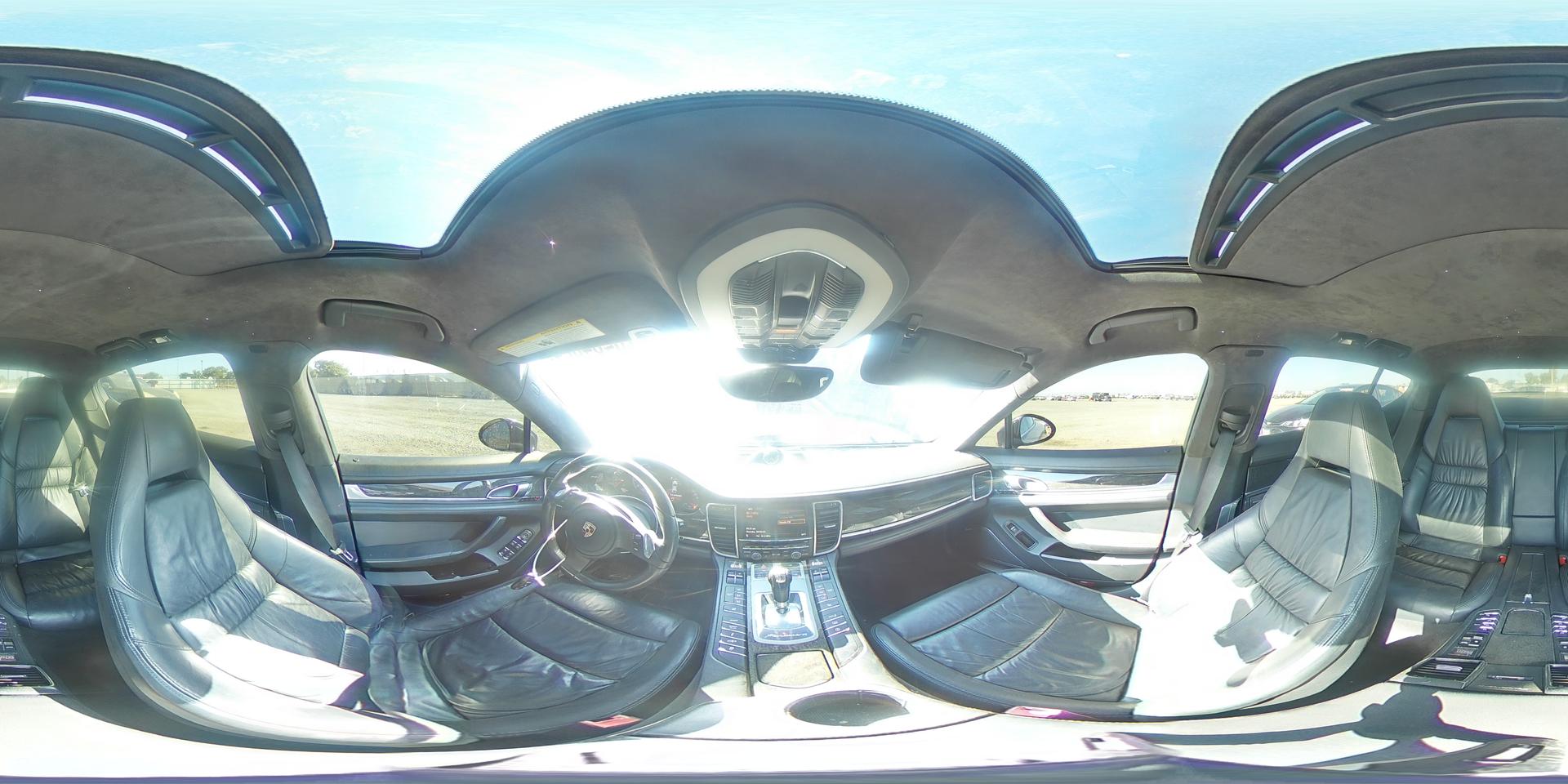 2011 PORSCHE Panamera