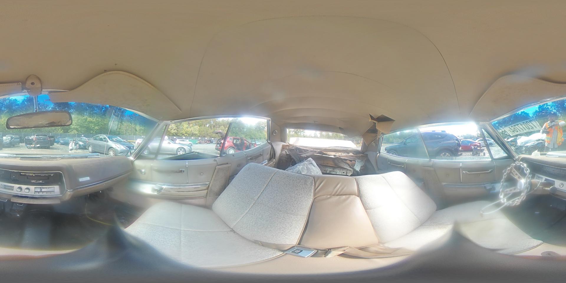 1967 CADILLAC Deville