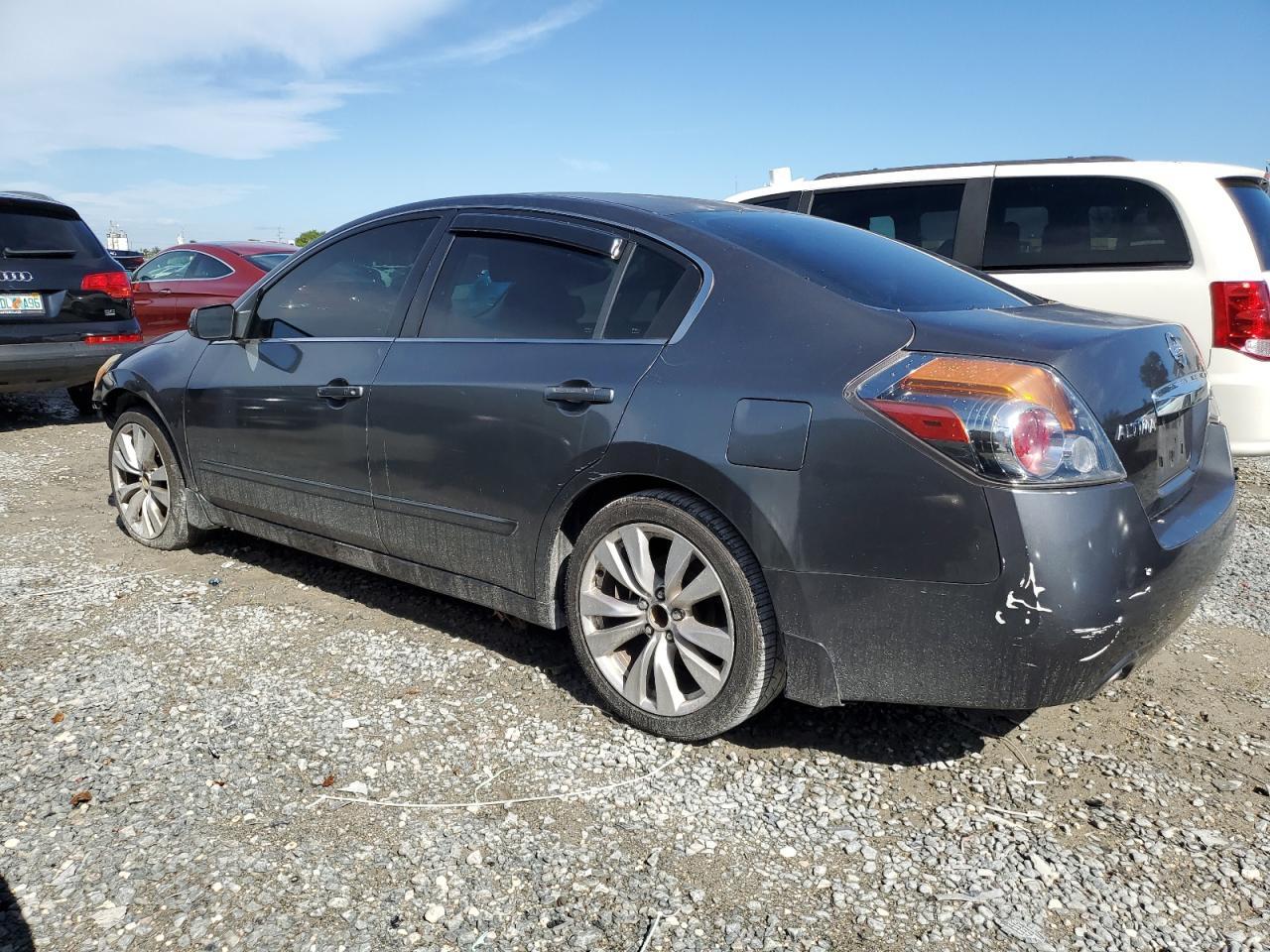 2010 NISSAN ALTIMA