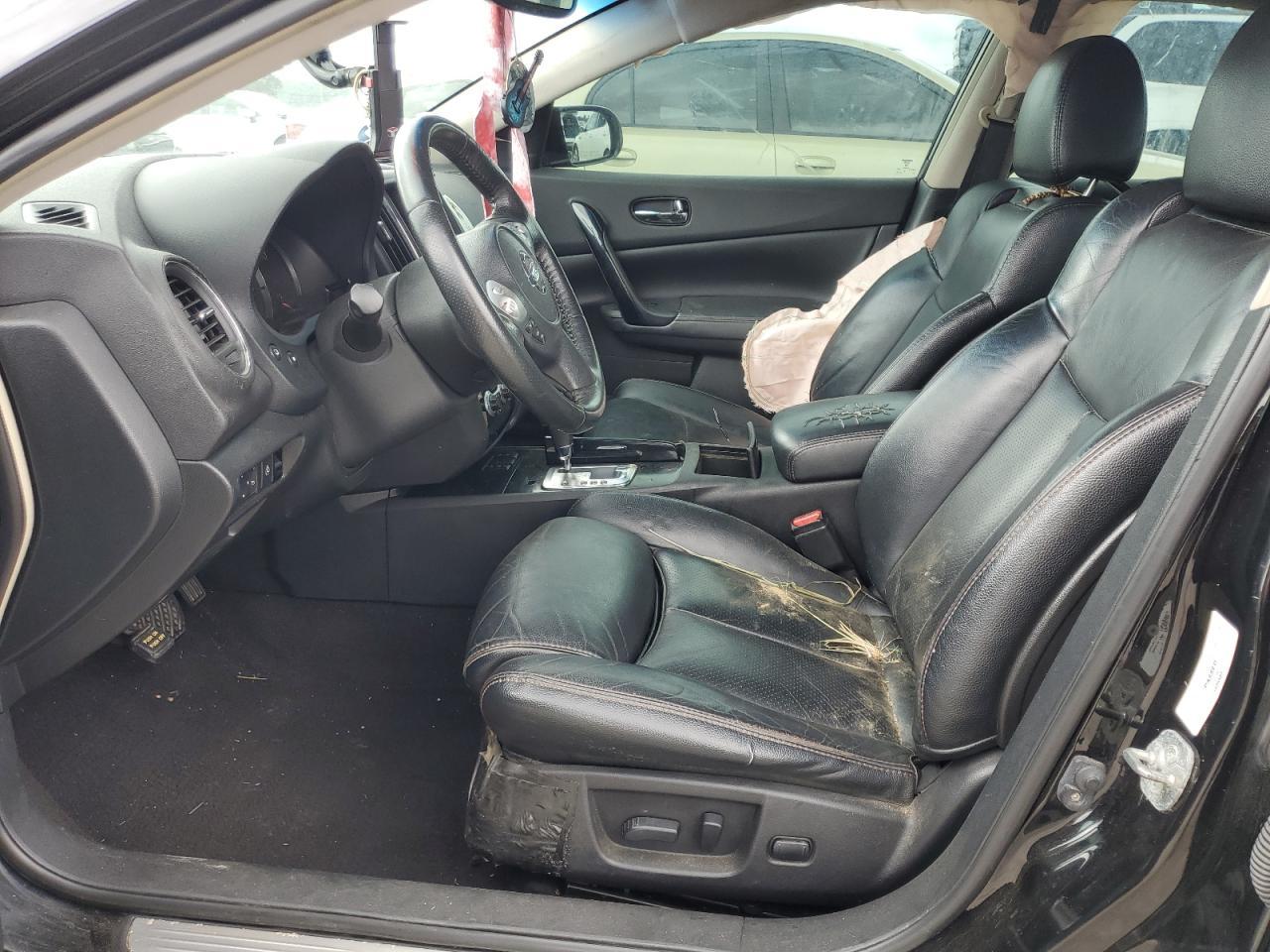 2011 NISSAN Maxima