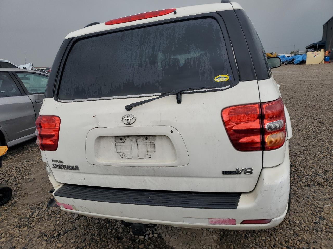2004 TOYOTA Sequoia