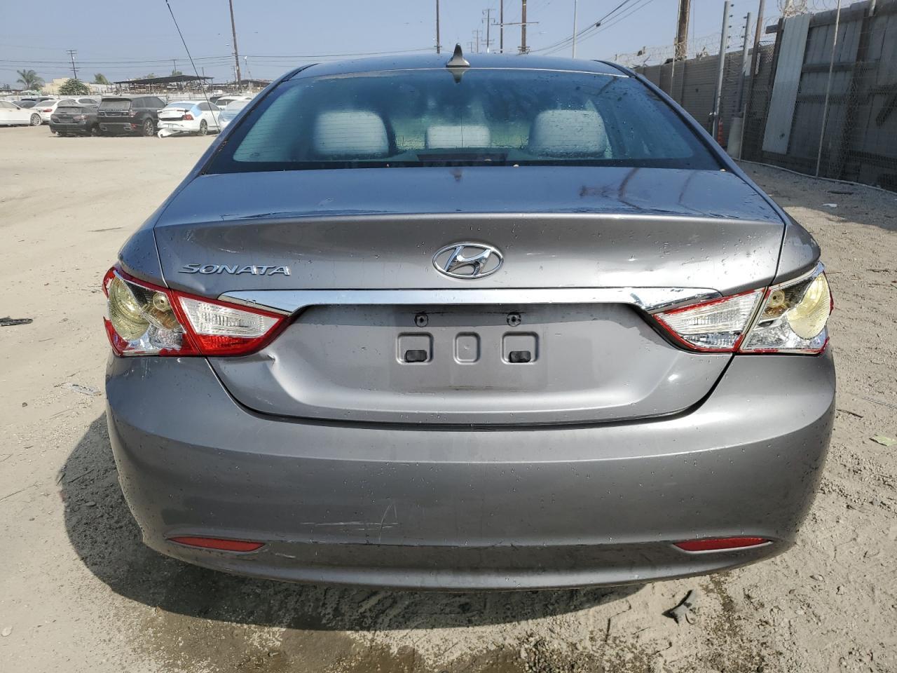 2011 HYUNDAI SONATA