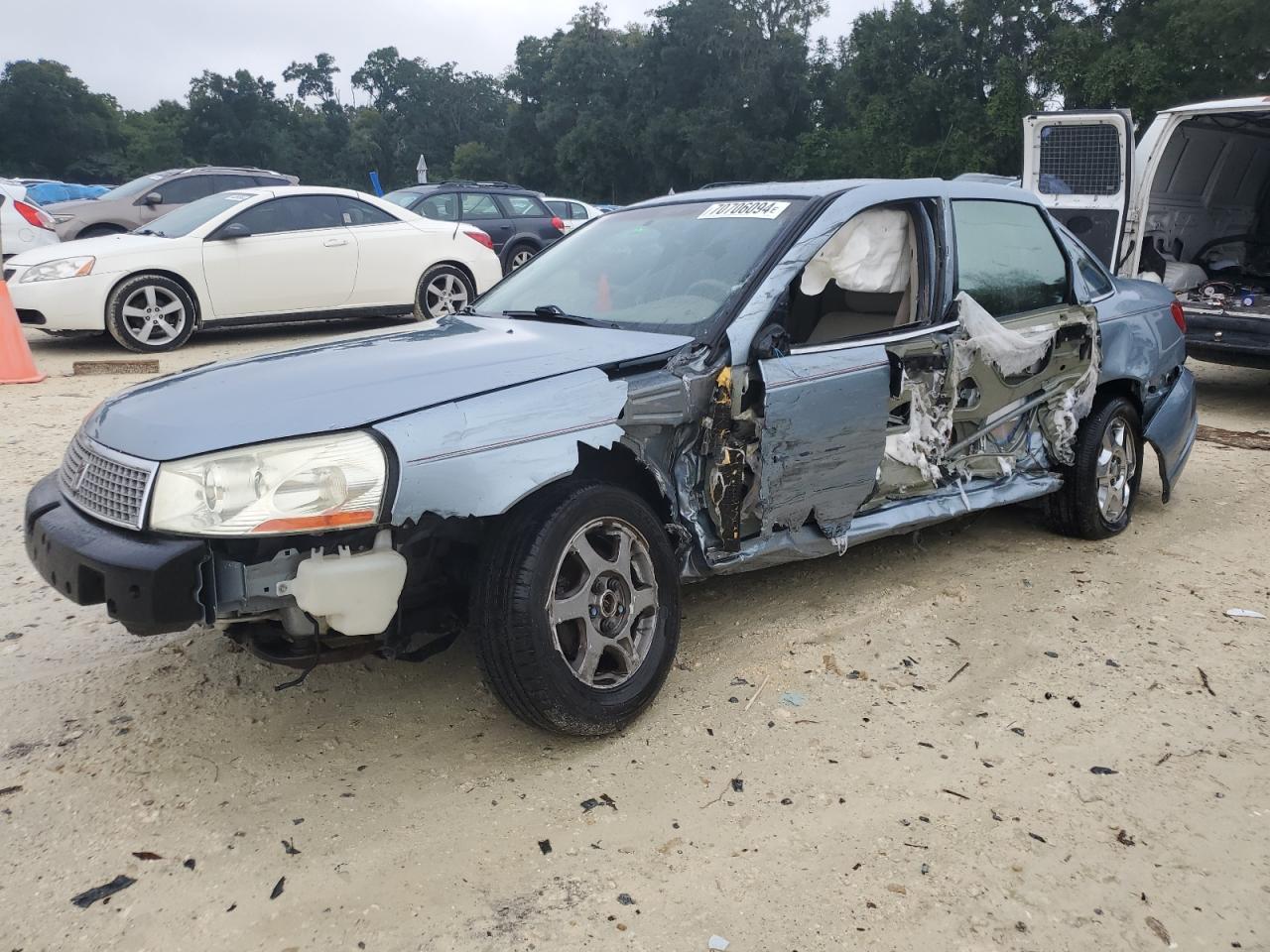 2003 SATURN L200