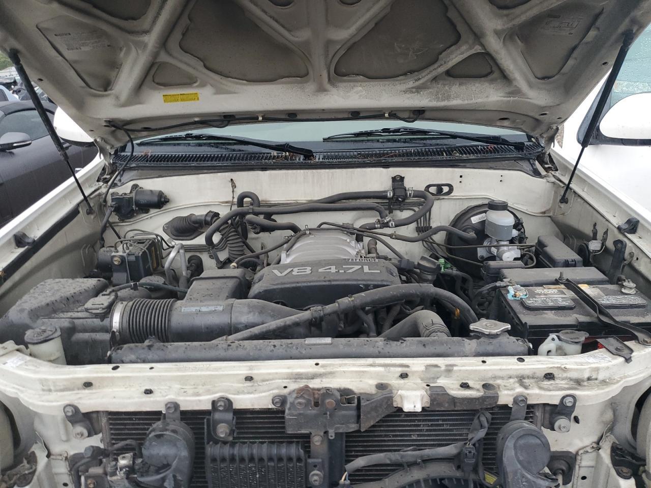 2004 TOYOTA Sequoia
