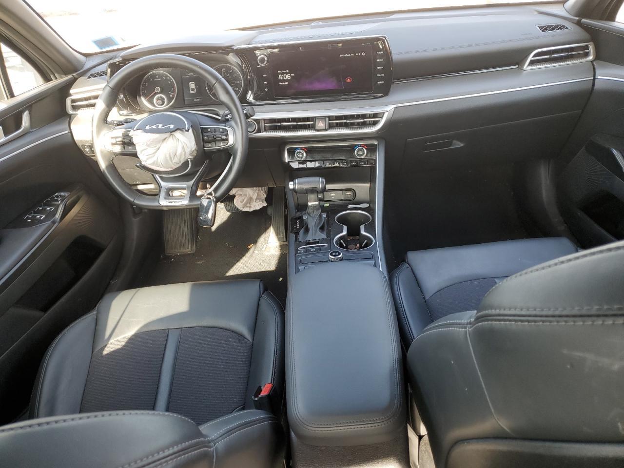 2023 KIA K5