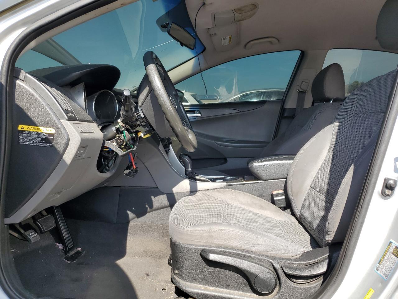 2011 HYUNDAI SONATA
