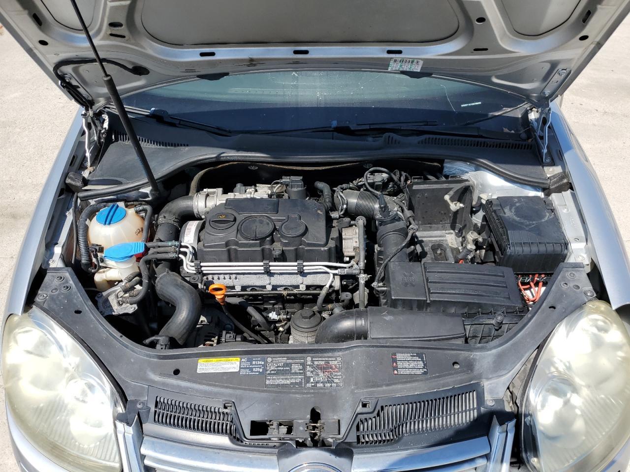 2006 VOLKSWAGEN JETTA