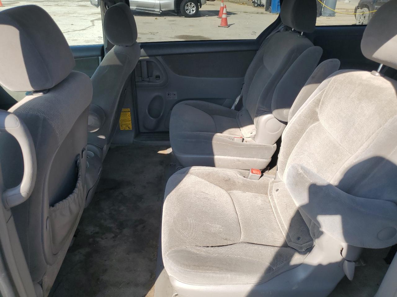 2006 TOYOTA SIENNA