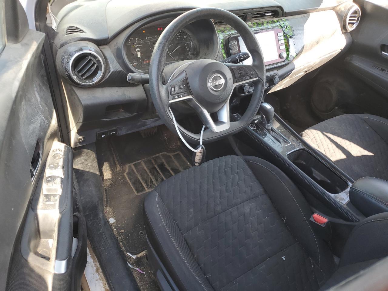 2022 NISSAN KICKS