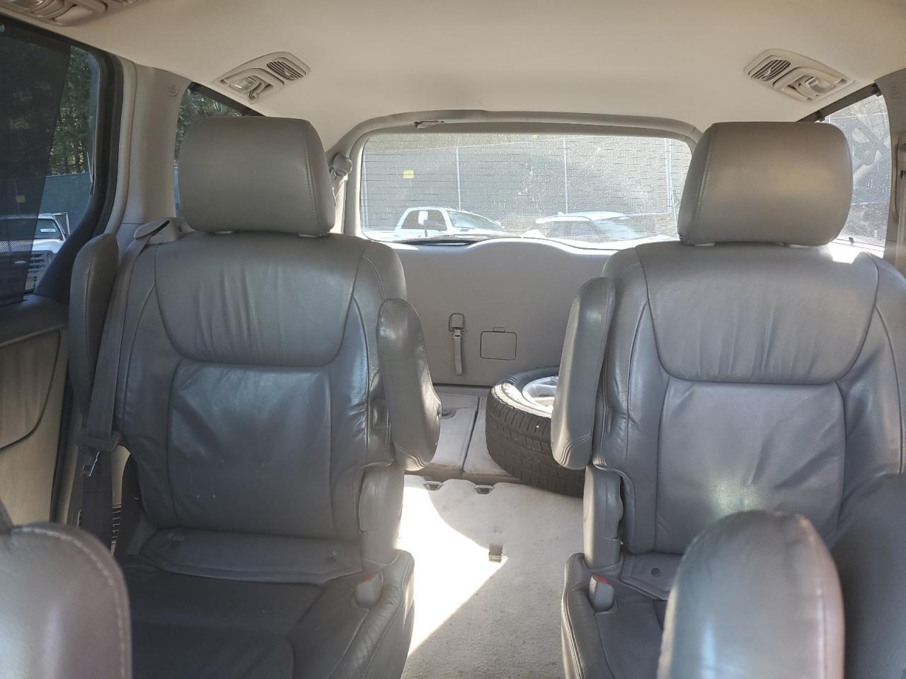 2006 TOYOTA SIENNA