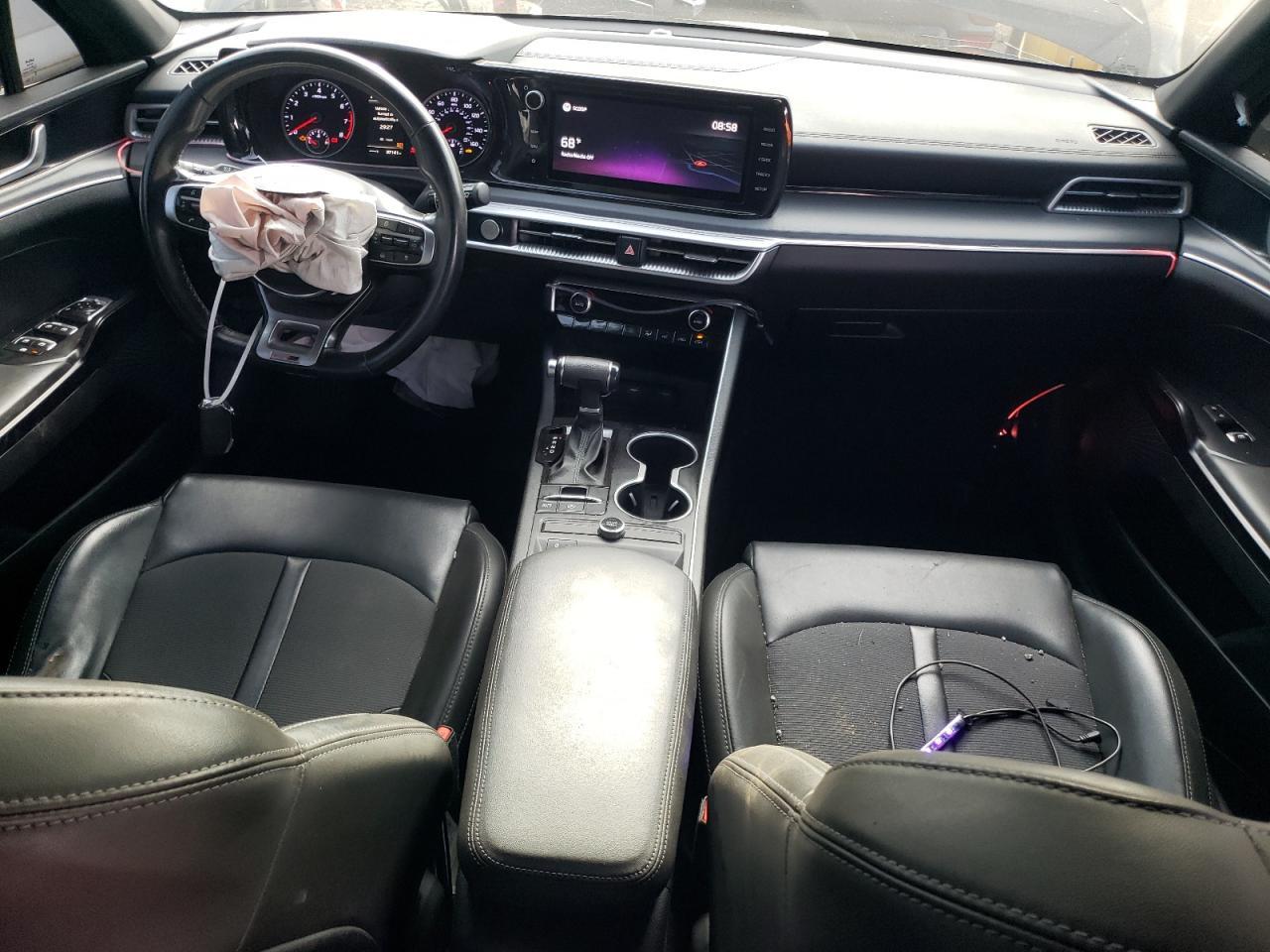 2022 KIA K5