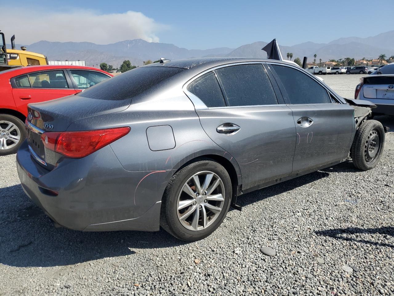 2016 INFINITI Q50