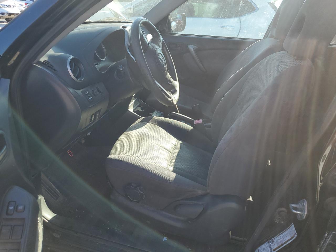 2004 TOYOTA RAV4