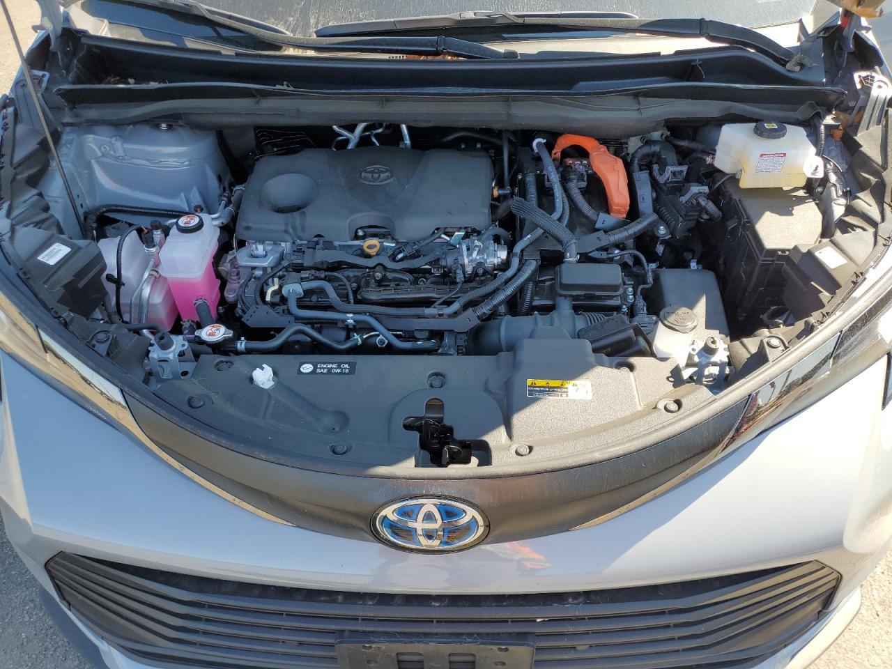 2024 TOYOTA SIENNA